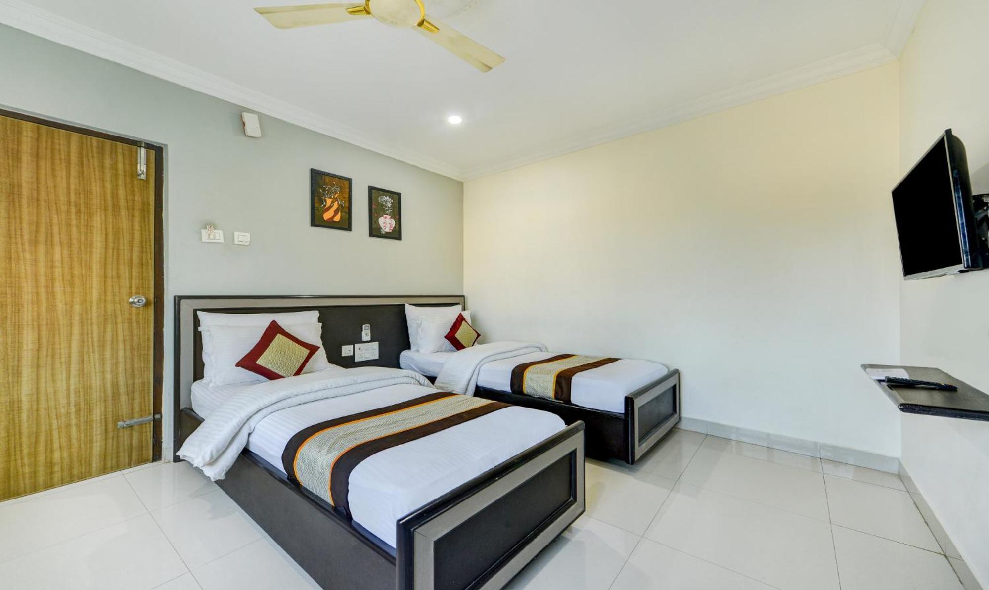 Saibala Lnn Hotel Chennai Exterior photo